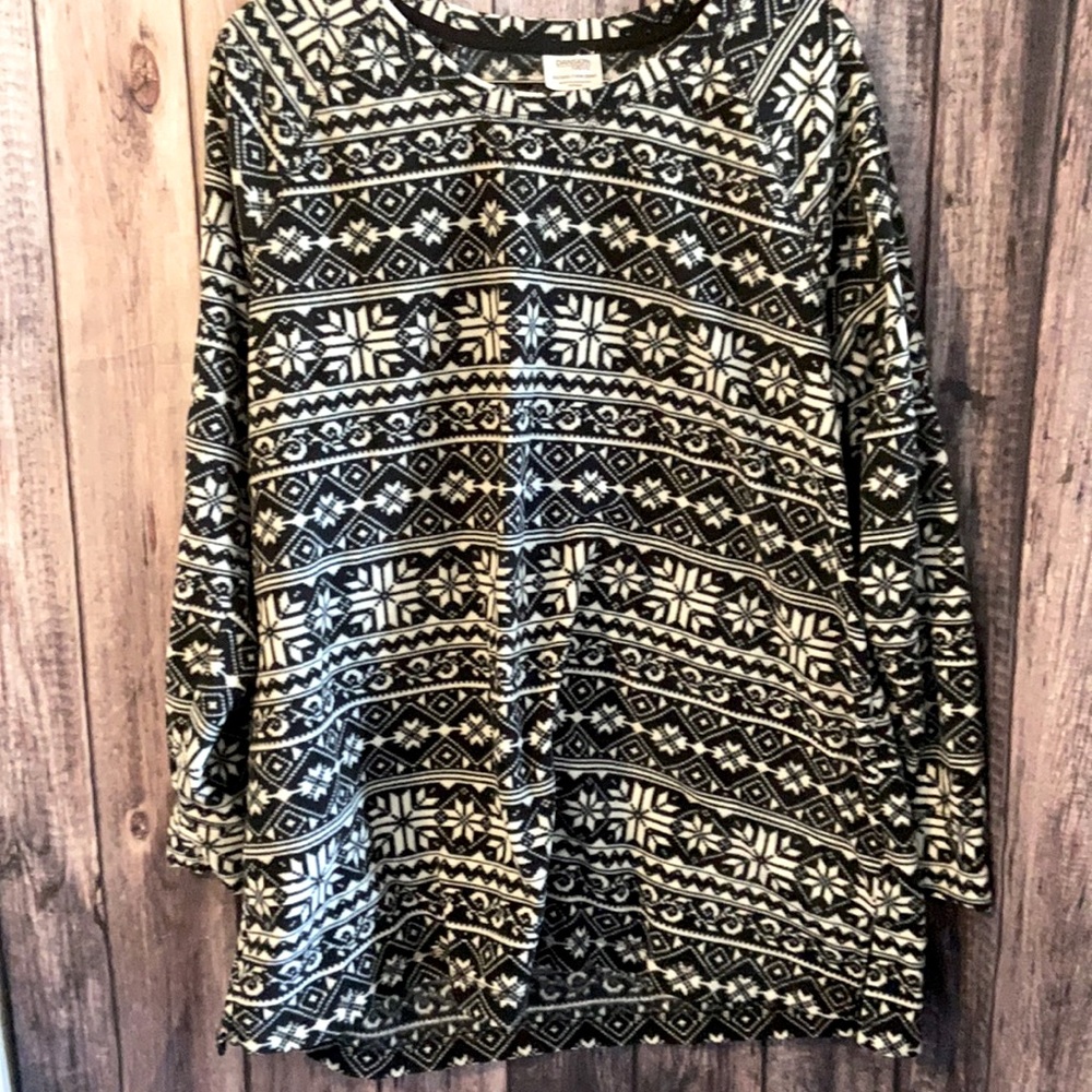 Danskin Fair Isle Black/White Sweater Size 2X